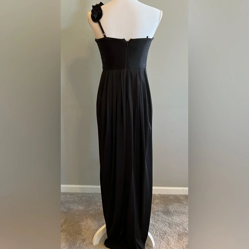 Adrianna Papell Evening Black One Shoulder Column Gown - Picture 2 of 8